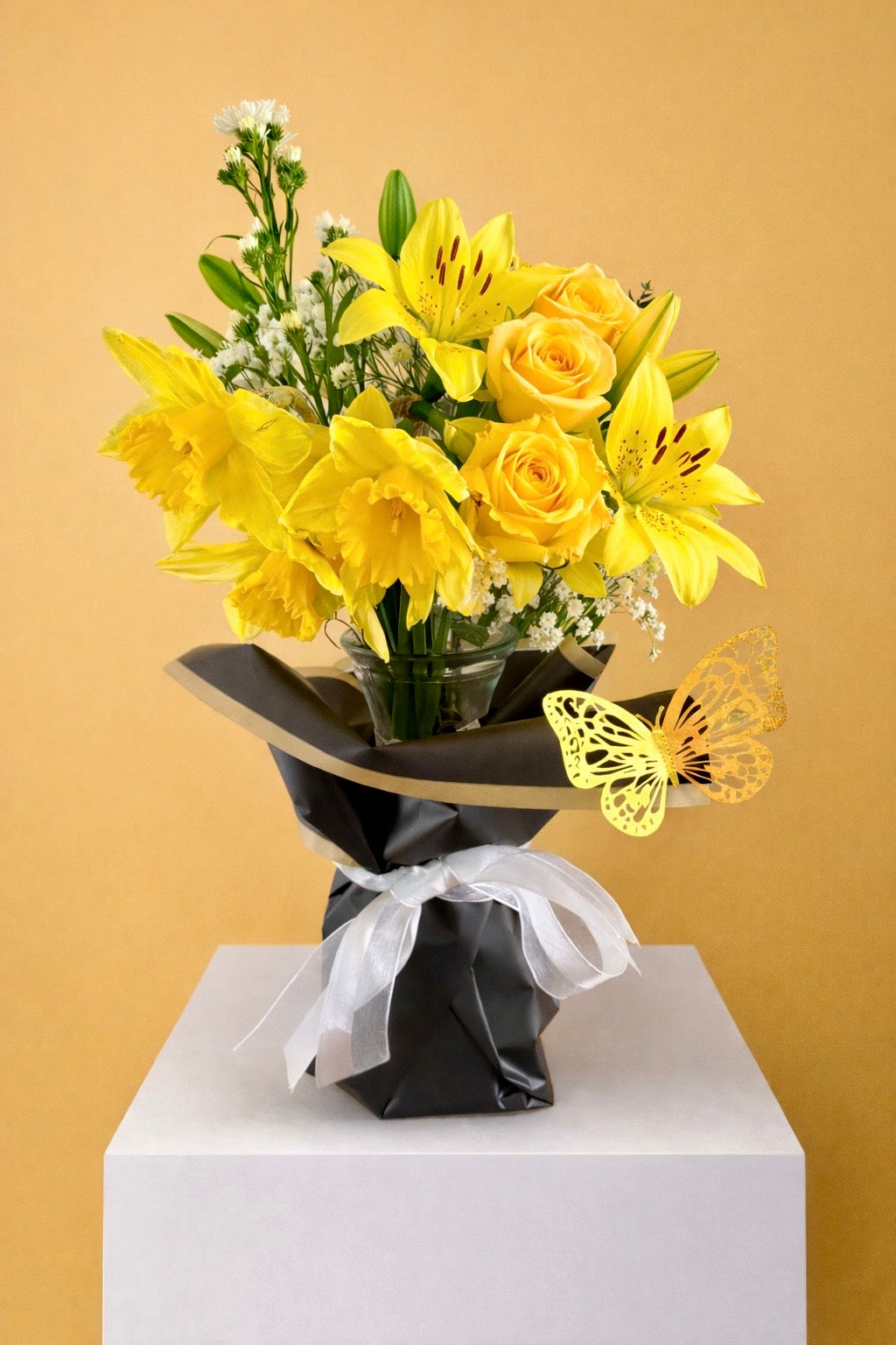 Sunshine Lily & Daffodils